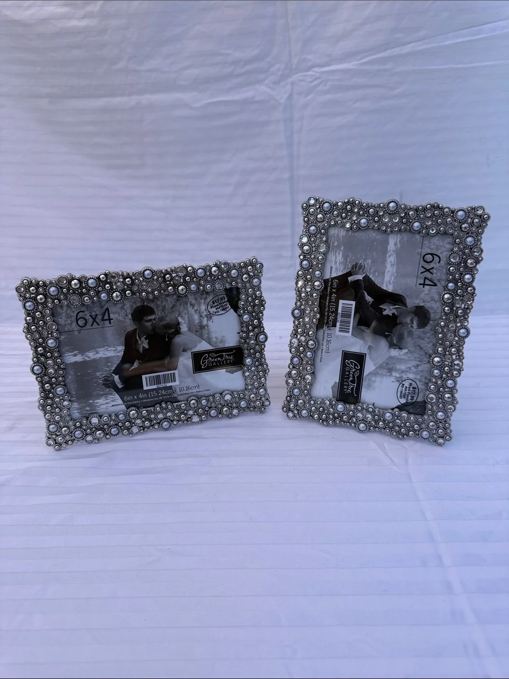 Lot of 2 Silver Beaded Pearl 6x4 Photo Frames - Decorative Accent